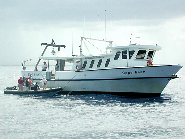 Ten media representatives, including 2 people from NOAA, were invited to tour the R/V Seward Johnson.