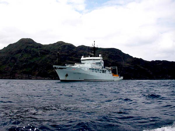 Thomas G. Thompson surrounded by Maug's three islands