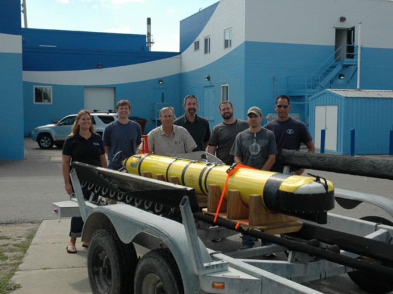 The Thunder Bay 2010 expedition team with the ATLAS before it is disassembled.