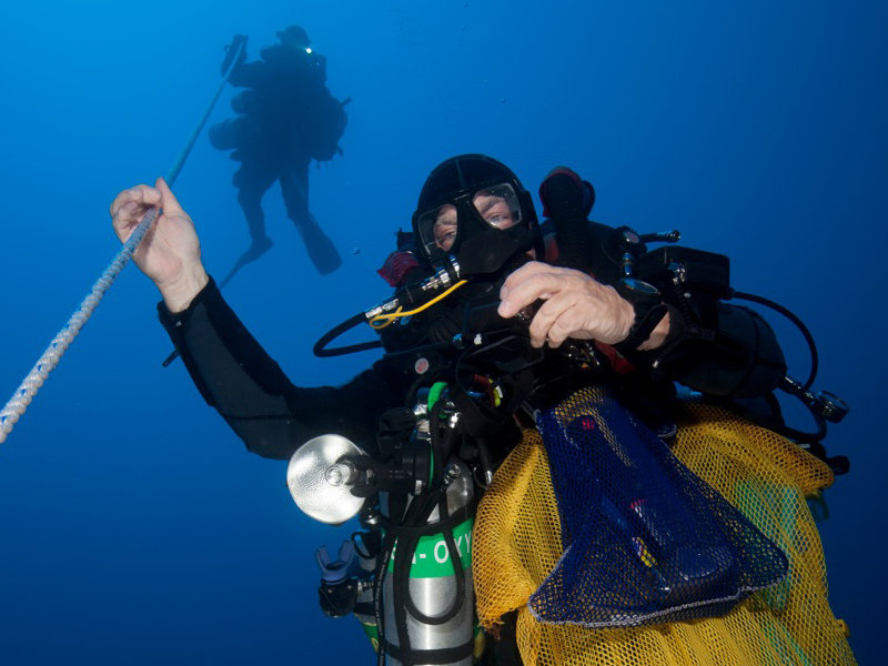 Paul Heinerth making his ascent and following his decompression schedule.