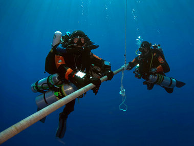 Bermuda Deep Water Caves 2011: Dives of Discovery