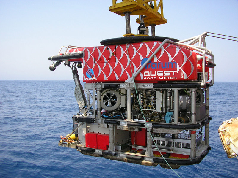 The Quest 4000 remotely operated vehicle will be utilized on the SRoF’12 – NE Lau expedition, providing high-definition video and seafloor sampling capabilities.