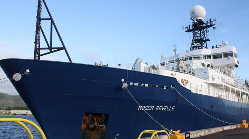 The R/V Revelle in port in Guam.