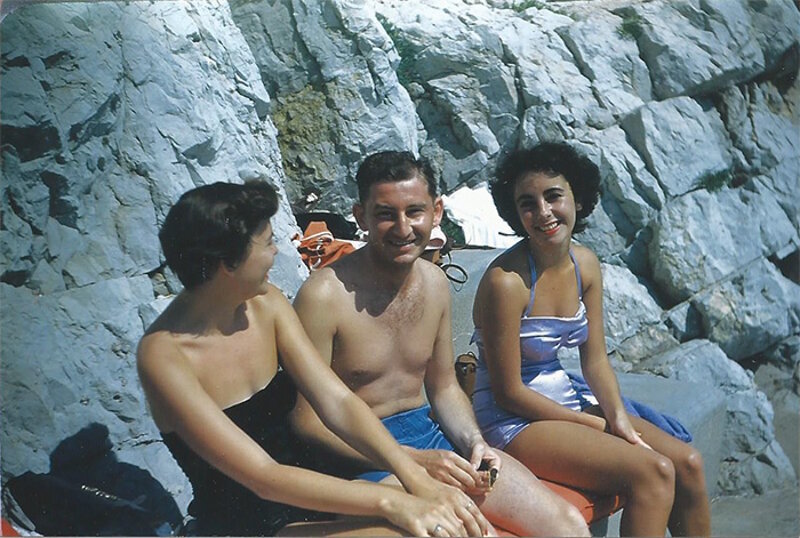 Louis Segal with Elizabeth Taylor (on the right).