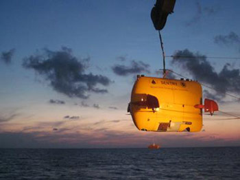 Sentry being launched from the Atlantis at sunset. This is Sentry’s normal configuration and how it looks on most dives.
