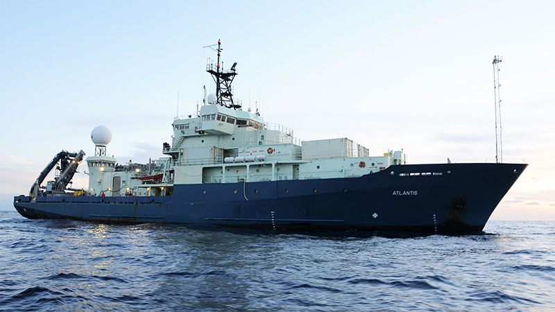 The research vessel (R/V) Atlantis is owned by the U.S. Navy and operated by WHOI. It is the only research platform specifically designed for the launch and recovery of HOV Alvin.