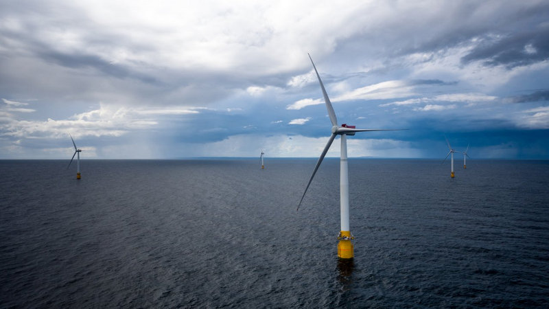 The 30 megawatt (MW) Hywind Scotland project began producing electricity from five 6 MW floating wind turbines off Peterhead, Scotland in October 2017.