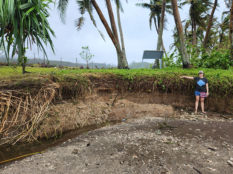 Photographs of an area along the Asan River immediately before Typhoon Mawar (left) and after (right). The storm resulted in substantial bank erosion and removal of much of the existing vegetation.