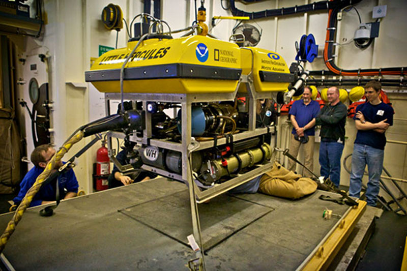 The Team tested the Little Hercules marker release mechanism in the ROV hanger.