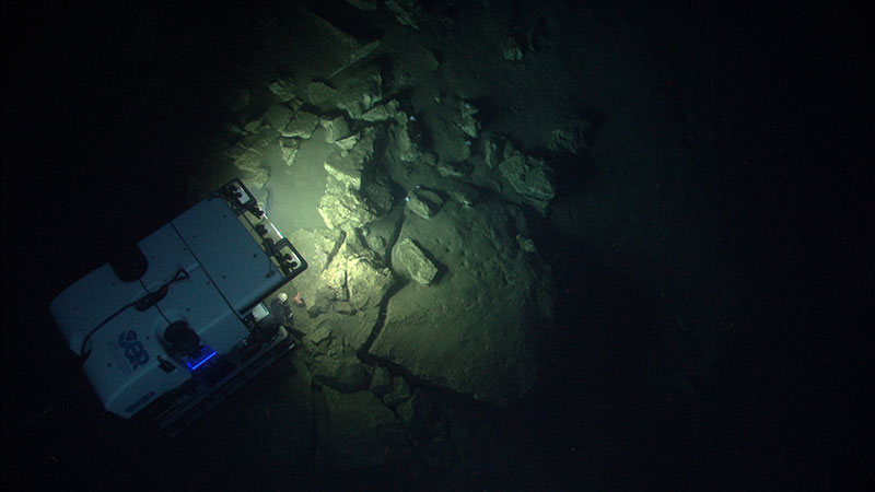 ROV Deep Discoverer investigates the geomorphology of Block Canyon.
