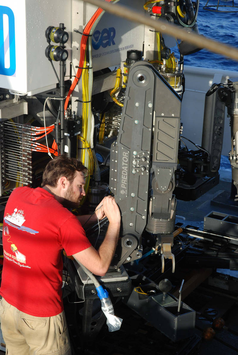 The ROV team spent time in port troubleshooting the new manipulator arm.