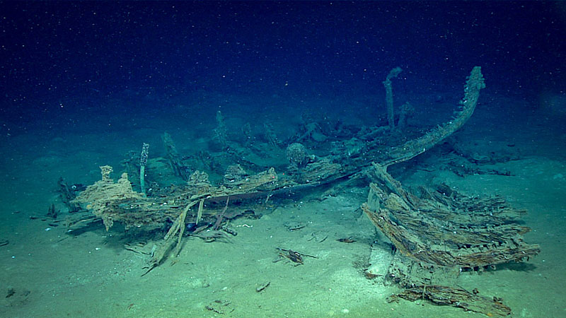 This unidentified wreck was first discovered by industry mapping surveys. It appeared to be a portion of a wooden vessel with a few metal items inside.