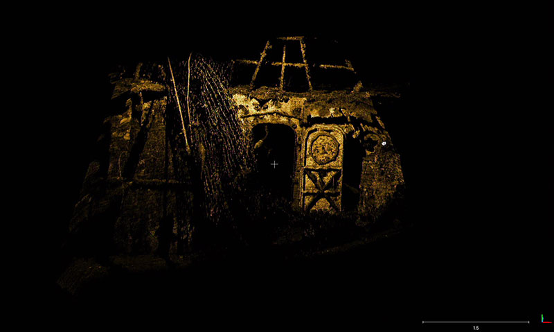 3D scan of the starboard flybridge with the open door into the bridge. The scan shows one of the many fishing nets entangled in the wreck.